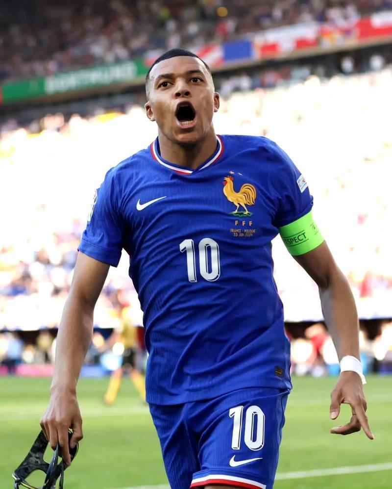 大巴黎失去姆巴佩为何反而变得更强恩里克战术升级的简单介绍 第2张 大巴黎失去姆巴佩为何反而变得更强恩里克战术升级的简单介绍 第2张