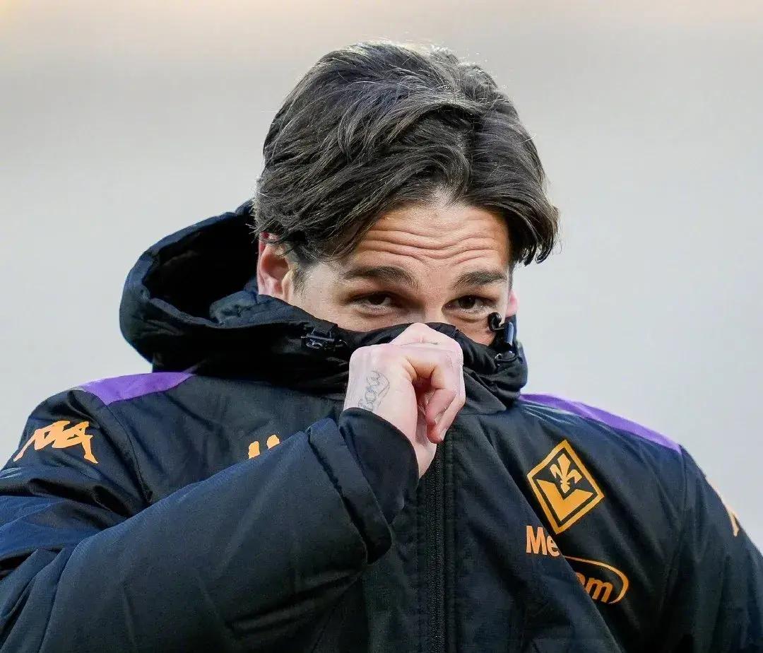 包含曼联未能将梅努外租并引进加拉格尔阿莫林产生不满情绪的词条  第2张