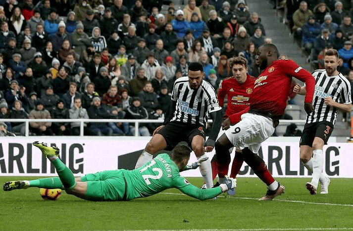 纽卡尝试引进杰克逊球队基本错失引进谢什科机会的简单介绍  第2张